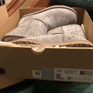 NEW UGG BOOTS